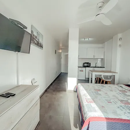 Victoria Beachfront Studio, Perfect Location In Americas Апартаменти Плайя-де-лас-Амерікас