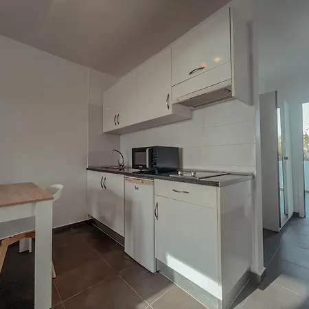 Victoria Beachfront Studio, Perfect Location In Américas * Playa de las Americas (Tenerife)