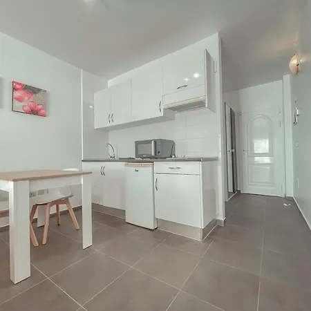 Victoria Beachfront Studio, Perfect Location In Americas Апартаменти Плайя-де-лас-Амерікас