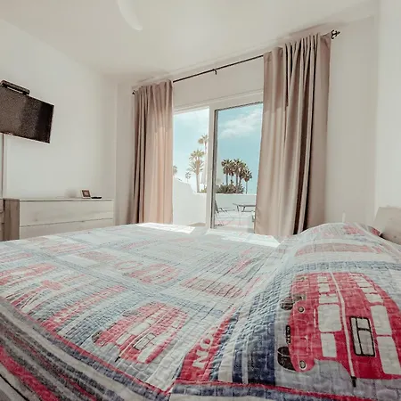 Victoria Beachfront Studio, Perfect Location In Américas * Playa de las Americas (Tenerife)